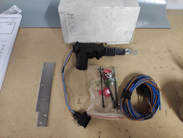 Servomotor centrálního zamykání OCTAVIA