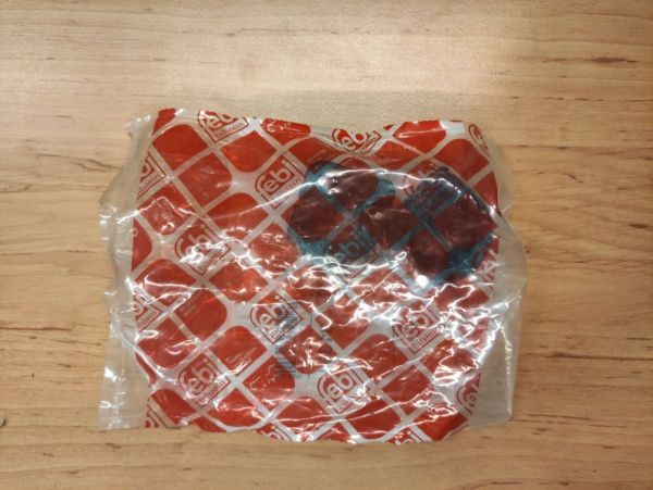 DRŽÁK PŘÍCNÝ STABILIZÁTORU