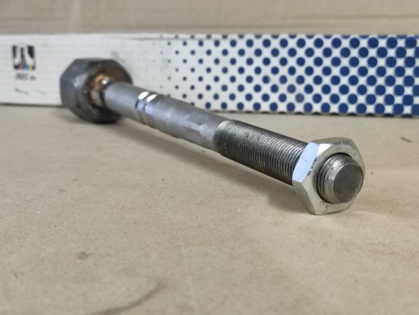 Axiální kloub, příčné táhlo řízení - BMW
