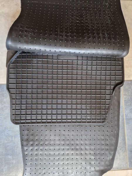 Sada gumových koberců PETEX - Volkswagen Passat B5 (1996-2005)