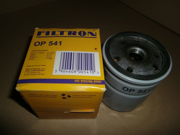 Olejový filtr, šroubovaný (M18x1,5mm) BUICK REGAL, SKYLARK; CADILLAC ESCALADE, FLEETWOOD; CHEVROLET ASTRO, BLAZER S10, C2500, CAMARO, CAPRICE, CAVALIER, CORVETTE, LUMINA, MALIBU, SUBURBAN 09.77-10.06