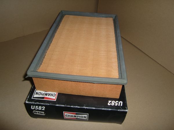 Vzduchový filtr SEAT CORDOBA, CORDOBA VARIO, IBIZA II, INCA, TOLEDO I; SKODA FELICIA I, FELICIA II; VW CADDY II, POLO, POLO CLASSIC 1.6/1.7D/1.9D 05.91-01.04