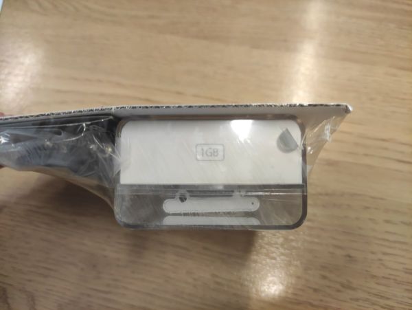 iPOD SHUFFLE