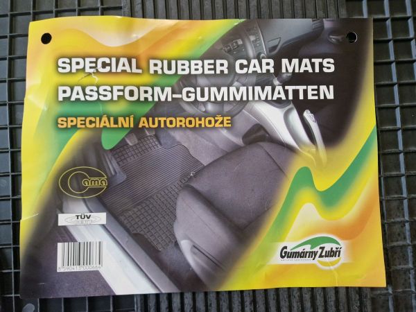 Sada předních gumových koberců - Hyundai Matrix (2001-2008)