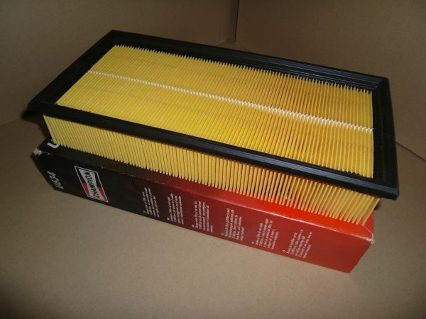 Vzduchový filtr VOLVO 440 K, 460 L, 480 E; FORD TRANSIT, TRANSIT TOURNEO 1.6-2.9 04.86-12.00