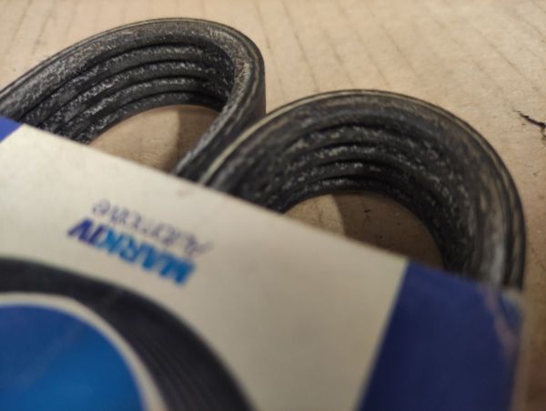 OZUBENÝ KLÍNOVÝ ŘEMEN