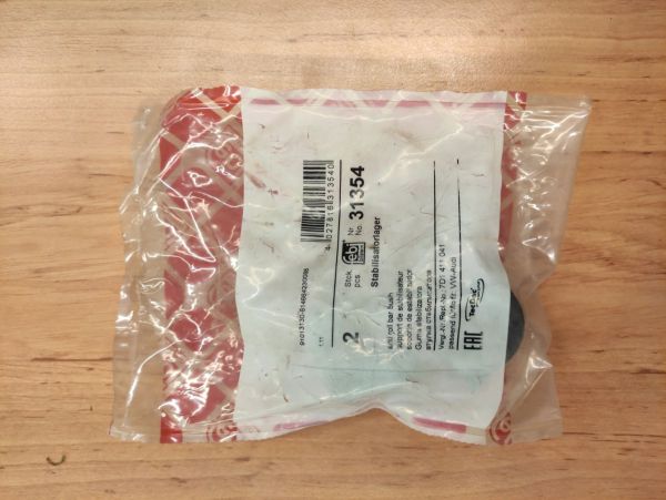 DRŽÁK PŘÍCNÝ STABILIZÁTORU